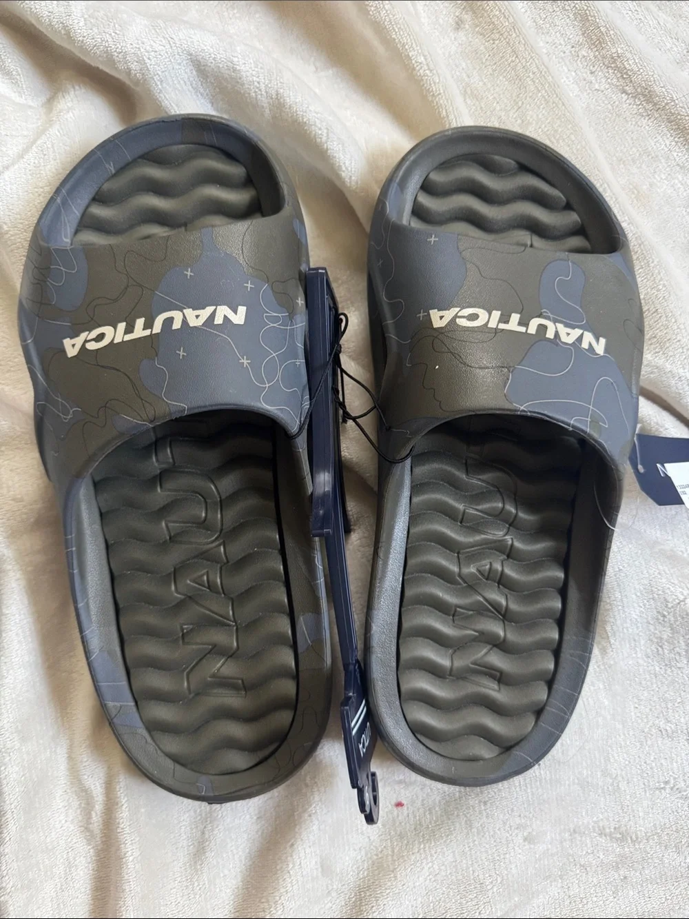 Nautica Men's Gray Camouflage Slide Sandals with White Logo